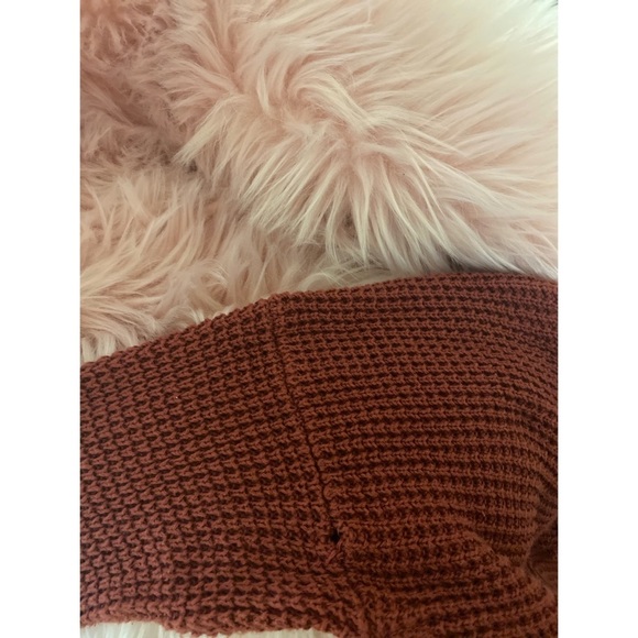 Hayden Los Angeles v neck waffle cold shoulder sweater - Picture 3 of 4